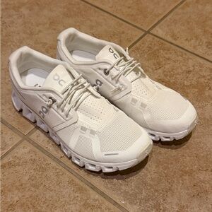 On Running Cloud 5 “ All White” low-top women sneakers